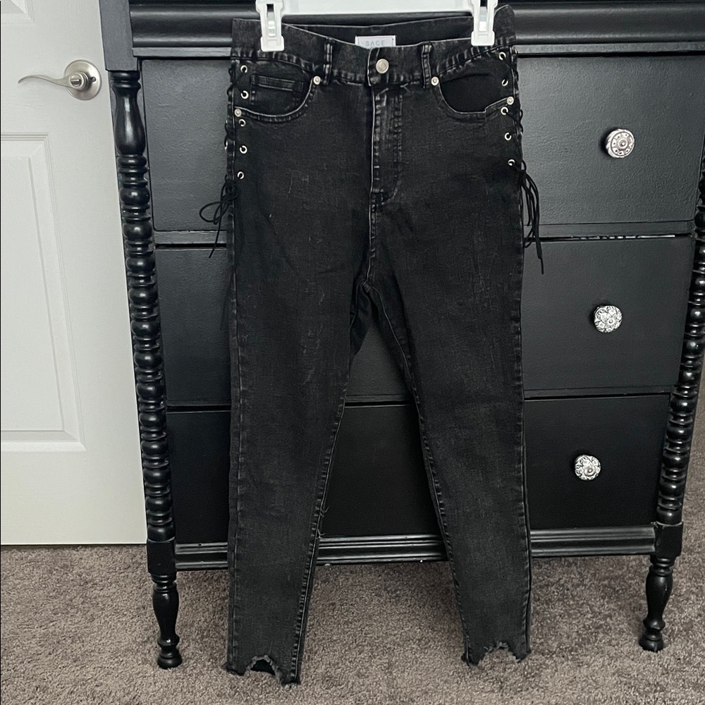 Sage Black Ankle-Cropped Women's Jeans